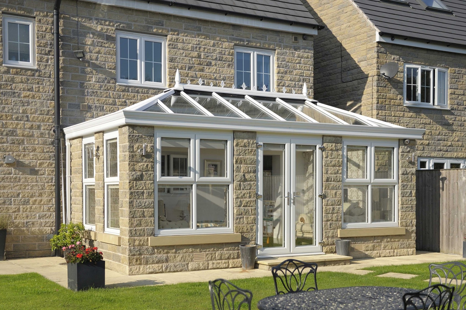 orangeries-FAQS-Jewel-Windows