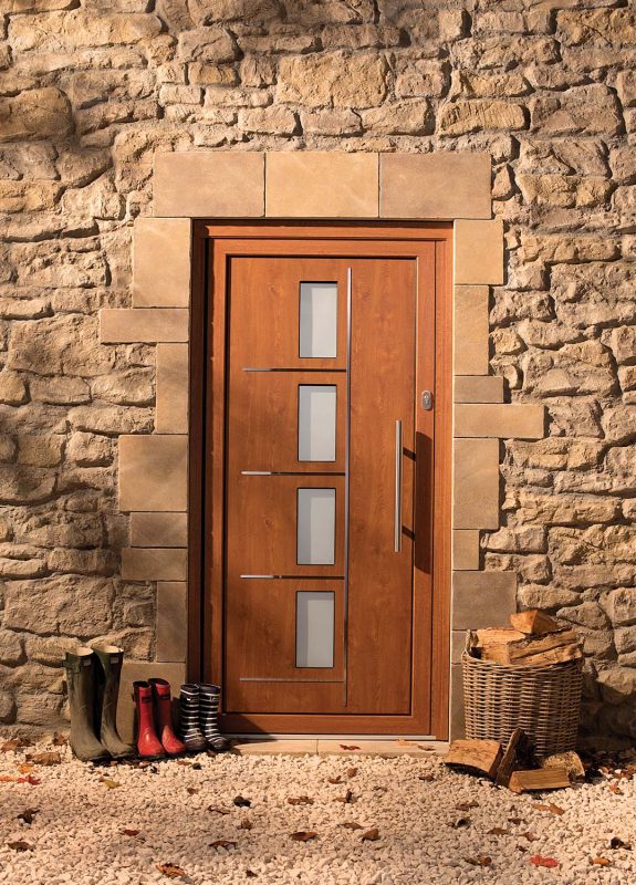 traditional woodgrain front door trend