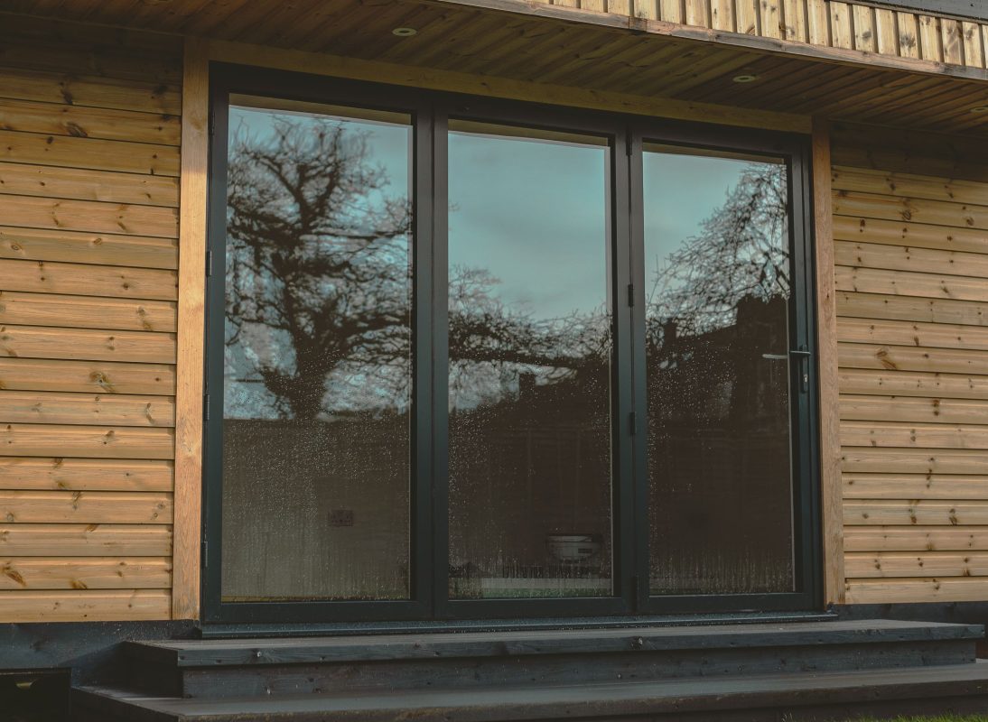 durability of aluminium doors 