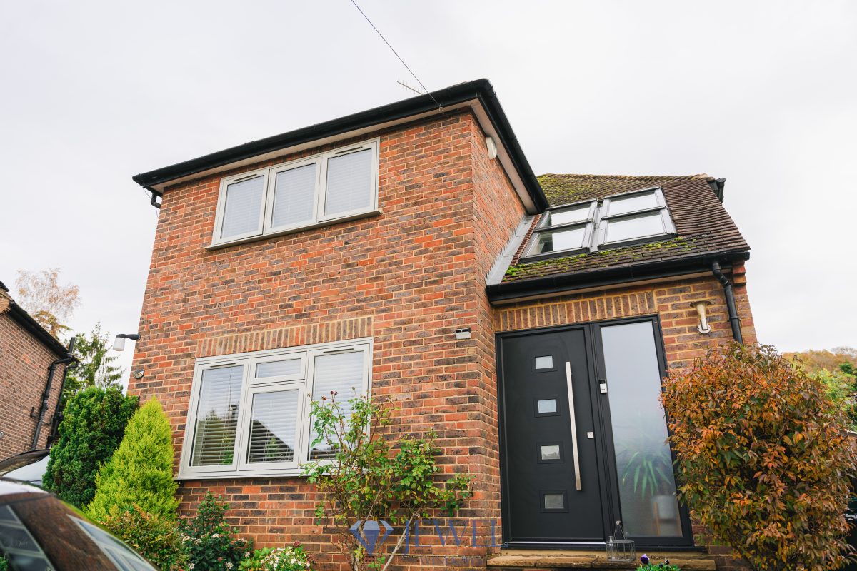 flush grey windows with WER