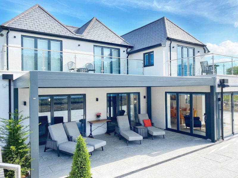 modern aluminium home