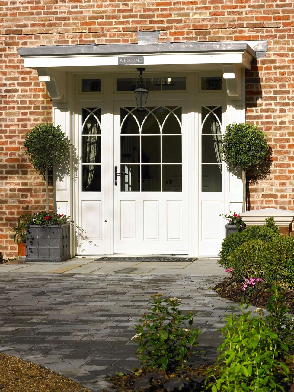 Are Composite Doors Warmer Than Timber? An Expert Analysis of Material Cores